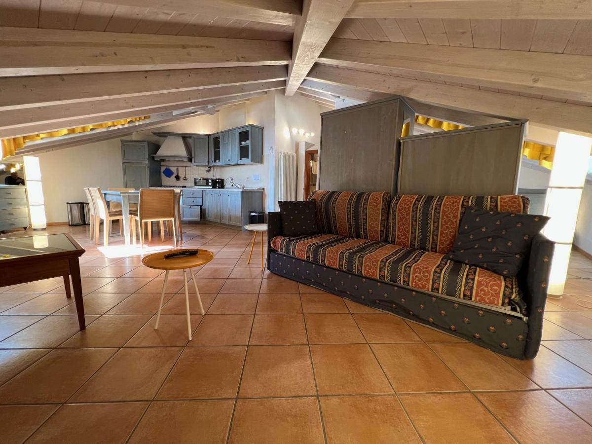 Studio Apartments Baia Azzurra 7 Torbole Sul Garda Dış mekan fotoğraf